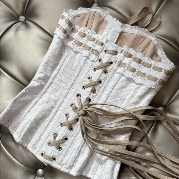 CORSET STORY WHITE EYELET WITH TAN RIBBONS UK 8 US 4 $250